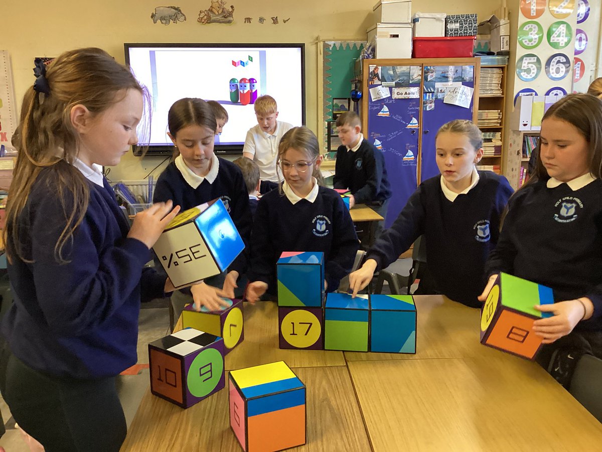 HolyChildPSBel's tweet image. P7a loved learning maths with @AbacusandHelix.

#SharingCaringLearning #Izak9 #maths #practicallearning