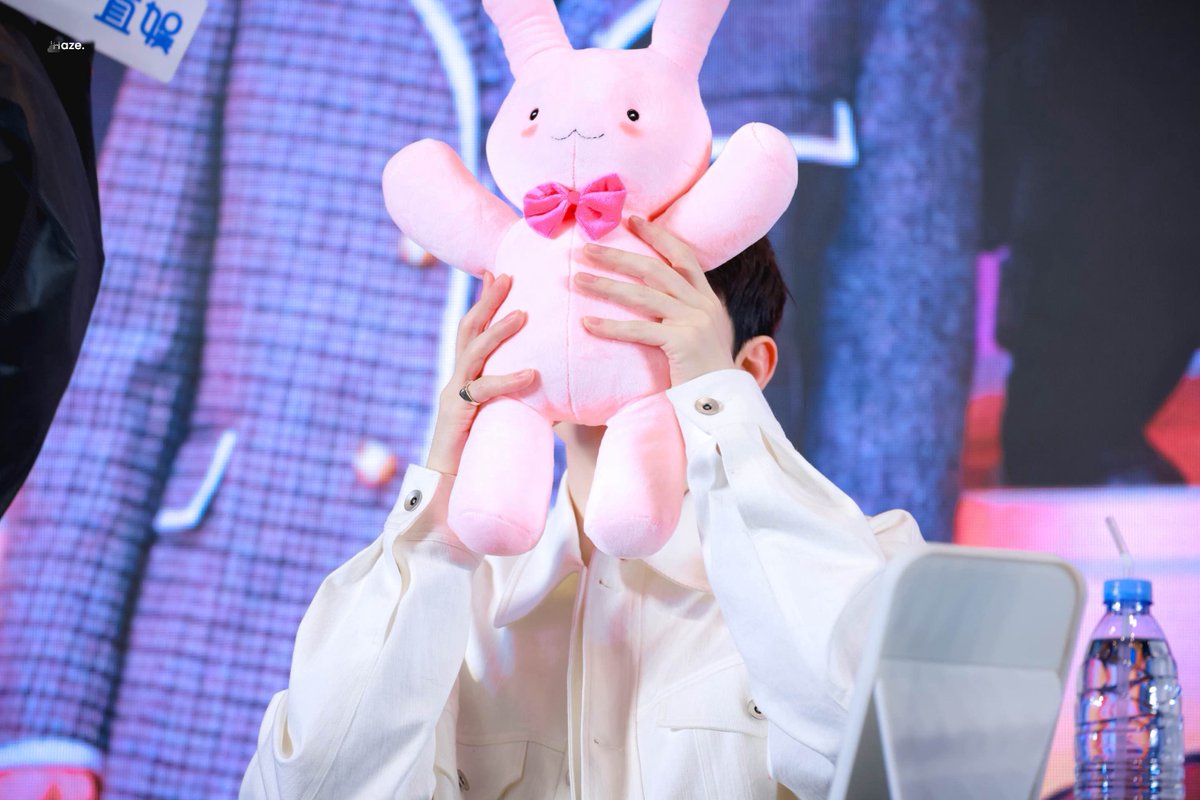 🩷🎂
#우지를_사랑하게된건_운명이기때문이야
#OurDestinyWOOZIday