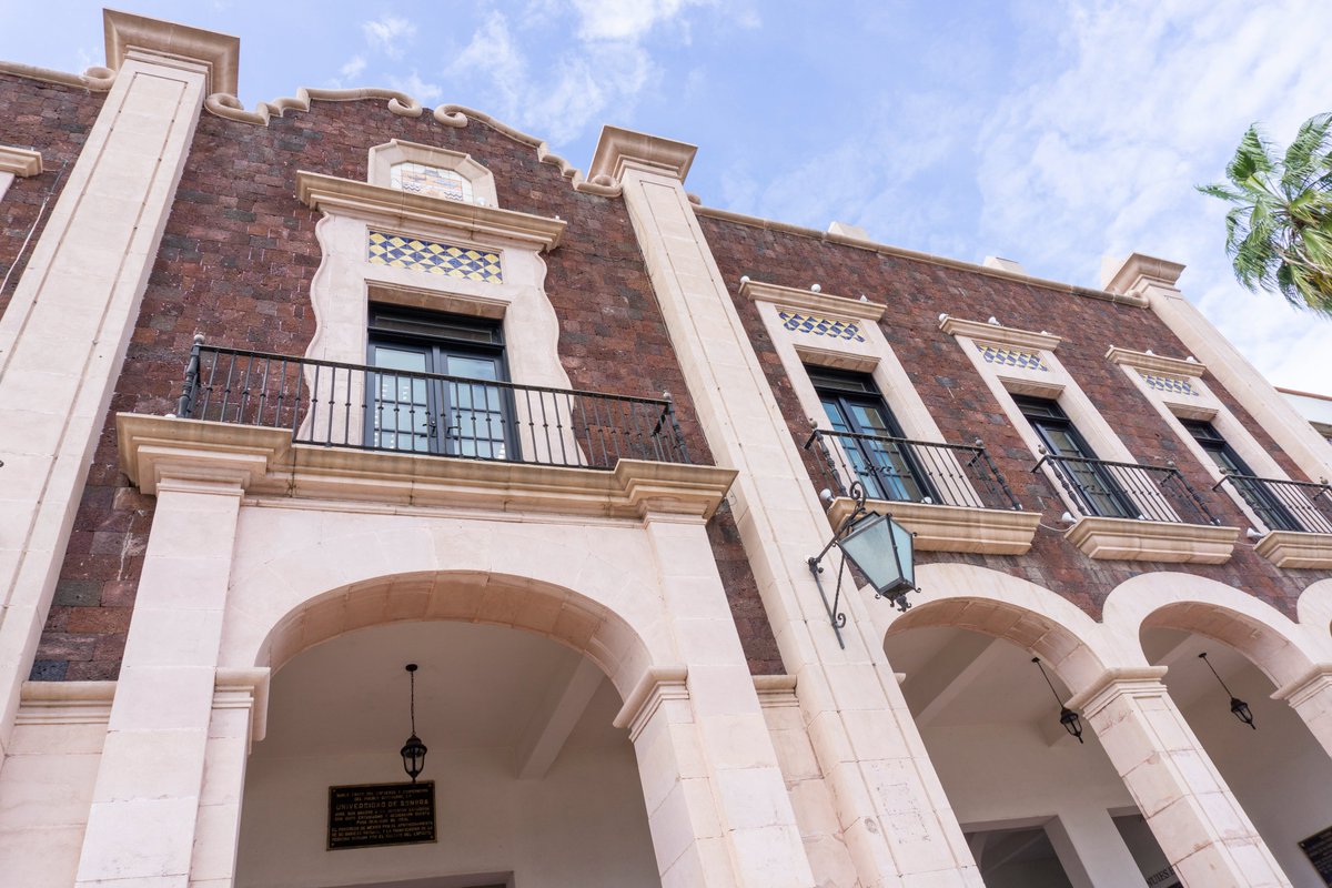 SoyUnison's tweet image. Un total de 56 egresados de la Universidad de Sonora obtuvieron el Premio Ceneval al Desempeño de Excelencia EGEL correspondiente al periodo enero-junio 2025. Del total, 54 pertenecen al campus Hermosillo, uno al campus Cajeme y uno más al campus Caborca: unison.mx/nota/?idnoti=3…