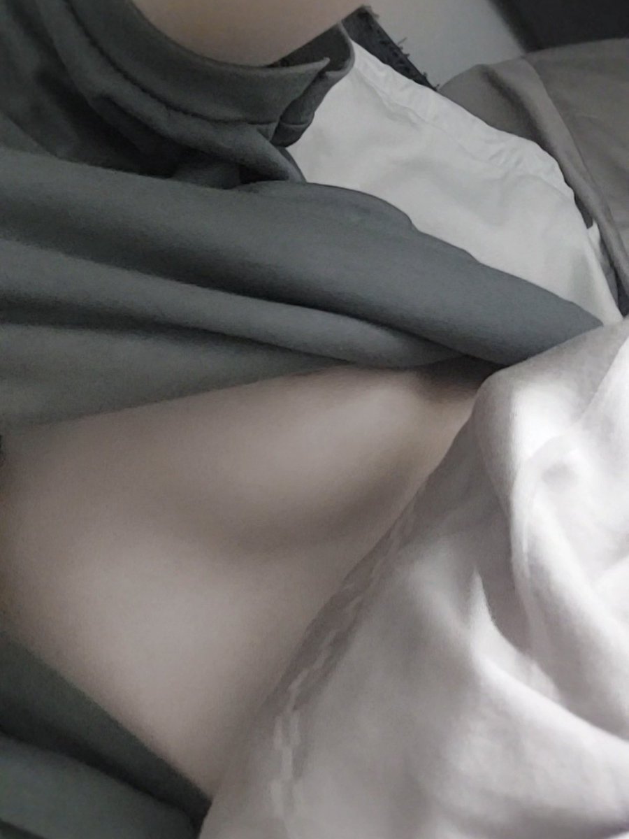 伊娜 𝕐𝕀𝕀ℕ𝔸 tweet media