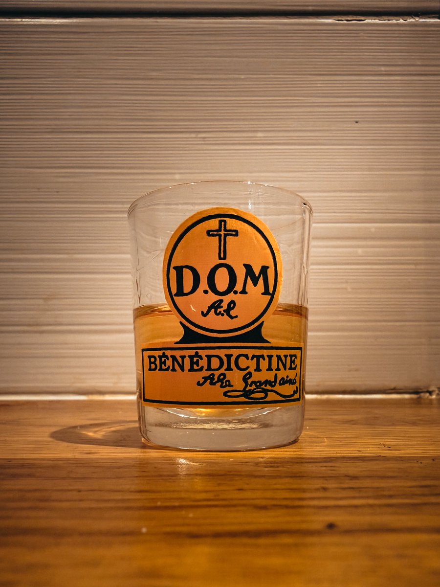 Prisa Gud, det är fredag!