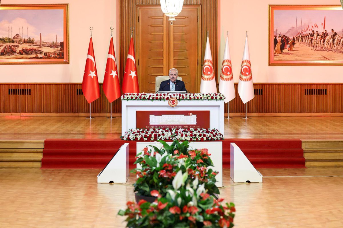 CYAZMAC's tweet image. 📍Millî Dayanışma, Kardeşlik ve Demokrasi Komisyonu

TBMM Başkanımız Sayın Numan Kurtulmuş’un başkanlığında 18&apos;inci toplantımızı gerçekleştirdik. Aldığımız kararların ülkemize, milletimize hayırlı olmasını diliyorum. 

Terörsüz Türkiye sürecini; geleceğimize bırakacağımız en…