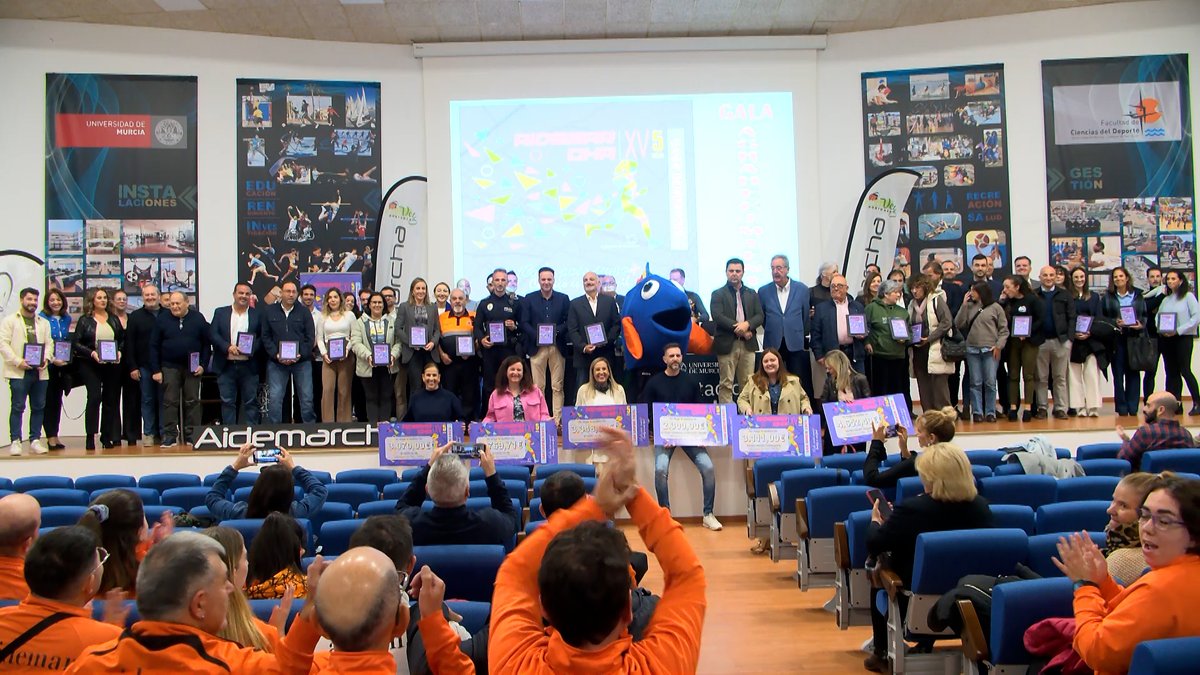 tuweb TV tweet media