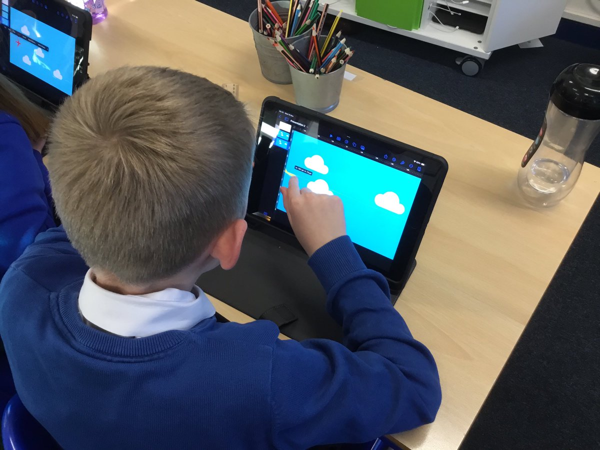 During our new computing topic in year 4 we have been looking at animation, we learnt how to draw our own image and then make it move.