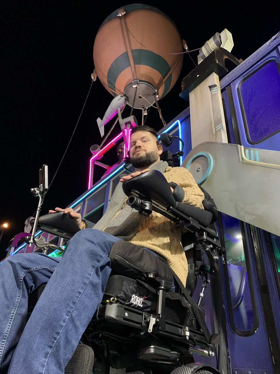 Rockynohands tweet media