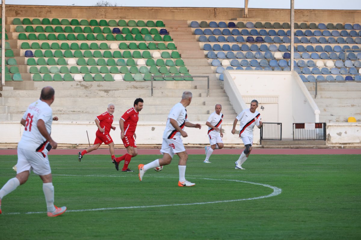 Türkiye Büyük Millet Meclisi ile Cumhuriyet Meclisi’ne mensup Milletvekilleri futbol maçında bir araya geldi.cm.gov.ct.tr/Haberliste?id=…