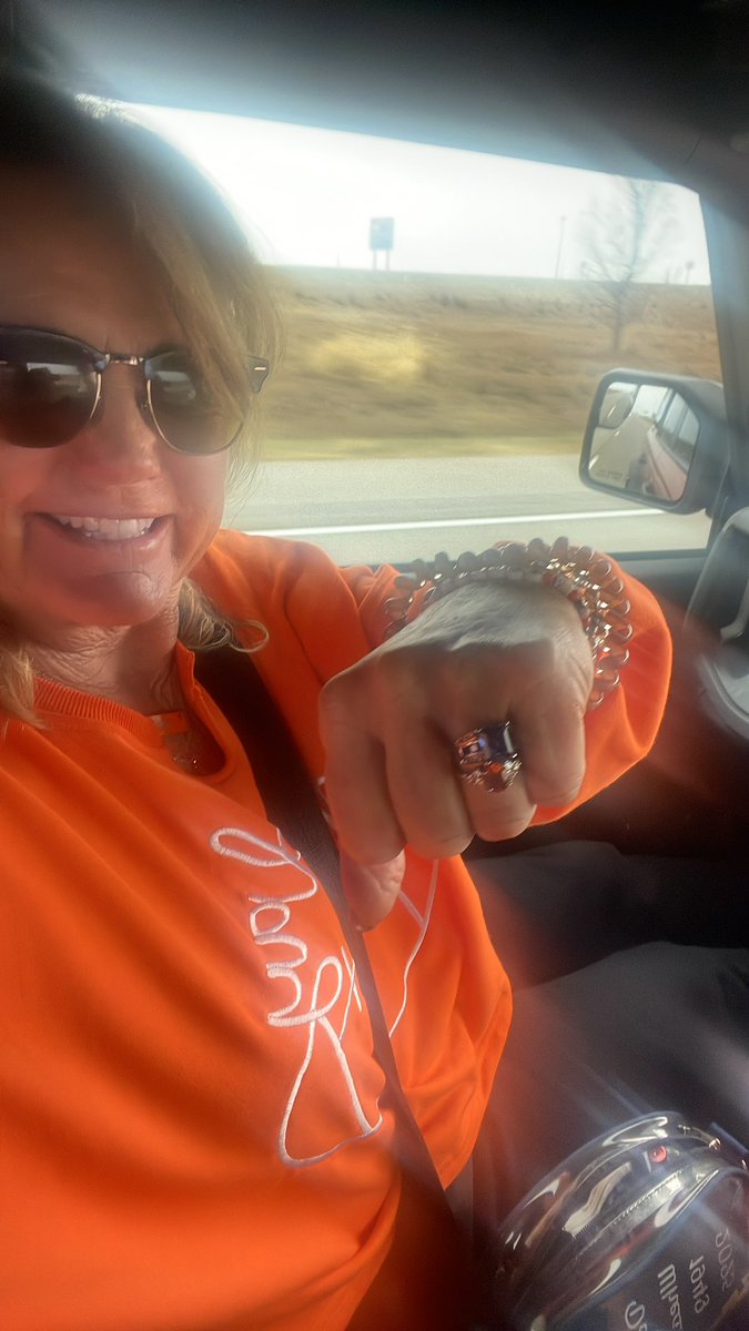 LisaPierce__'s tweet photo. Another road trip! 👊🏻🫣foggy!!! 🙏🏻 illini 🧡
Beat Wisconsin https://t.co/5qDWrTvJ8e