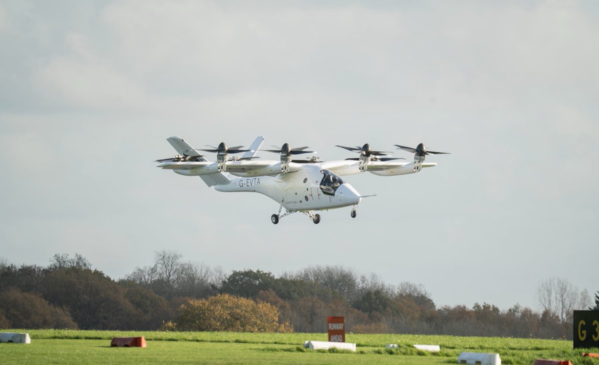 VerticalAero's tweet image. Flying into the weekend after a week of Phase 4 flight testing ✈️

#eVTOL #verticalaero #aviation