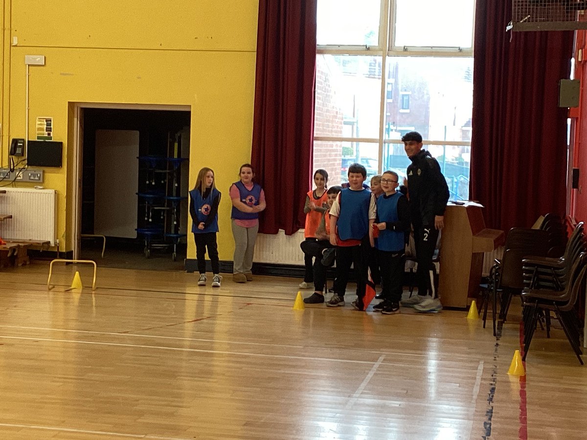 HolyChildPSBel's tweet image. P6 started a 6 week football camp with the IFA. Thanks to Poppy and Hamdu for today’s session.

#SharingCaringLearning