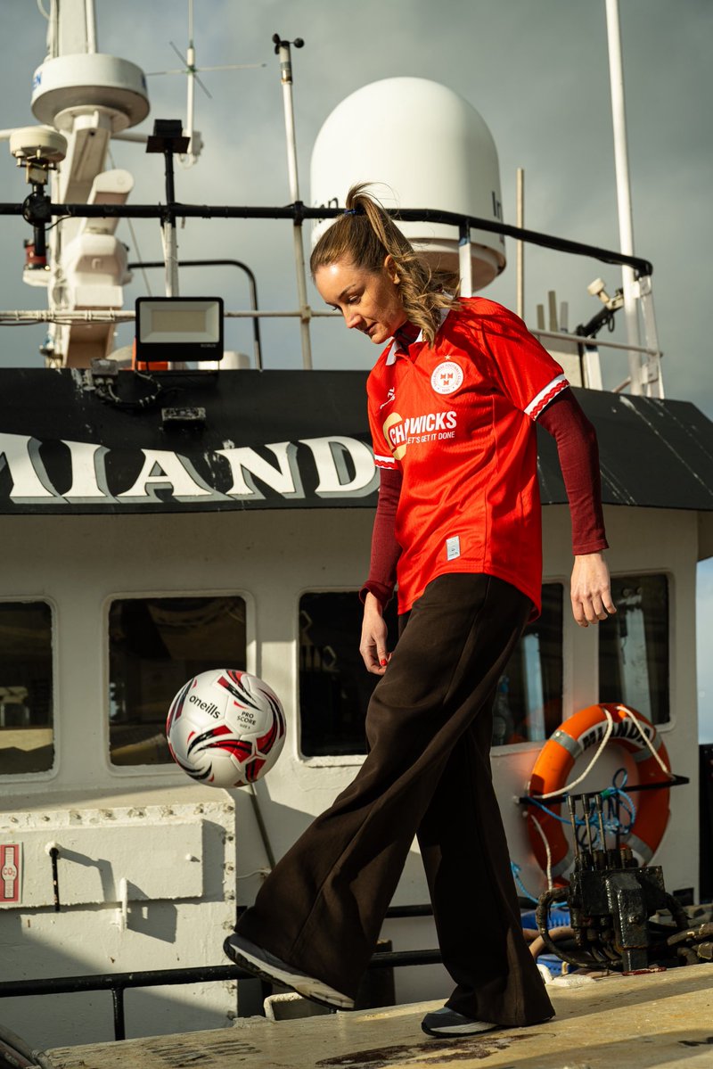 shelsfc's tweet image. New home threads ❤️

Available exclusively online and in-store now at shop.shelbournefc.ie 🛍️

#DublinsFinest | #Since1895