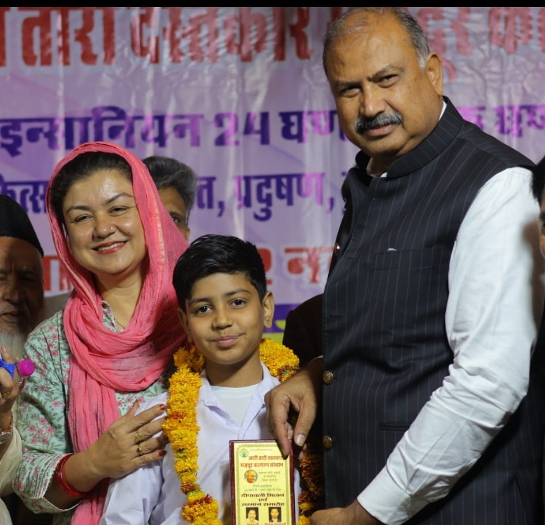 INCRubyKhan's tweet image. गत दिनों आरी तारी दस्तकार संघ ने और बेहद खुशनुमा दिवाली मिलन व सम्मान समारोह आयोजित किया। 
सस्नेह सम्मान के लिए आरी तारी दस्तकार  संघ का तहेदिल से शुक्रिया....
@ShayarImran 
@INCMinority
#jaipur 
#WorkersRights 
#WorkersUnity 
#HonorAndRespect