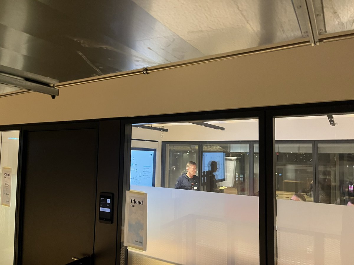 Nils Hyoma tweet media