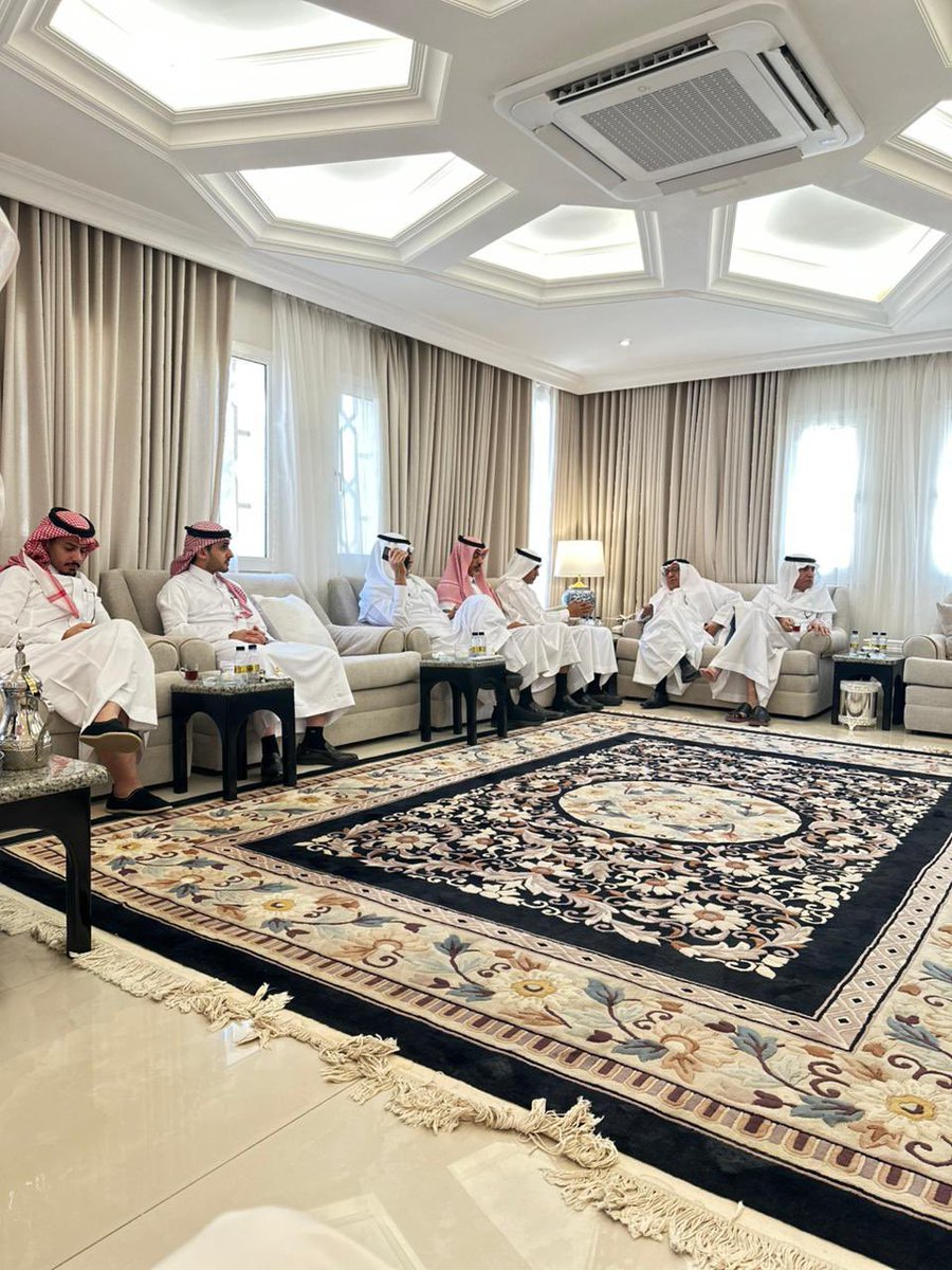 أخبار أسرة الماضي tweet media