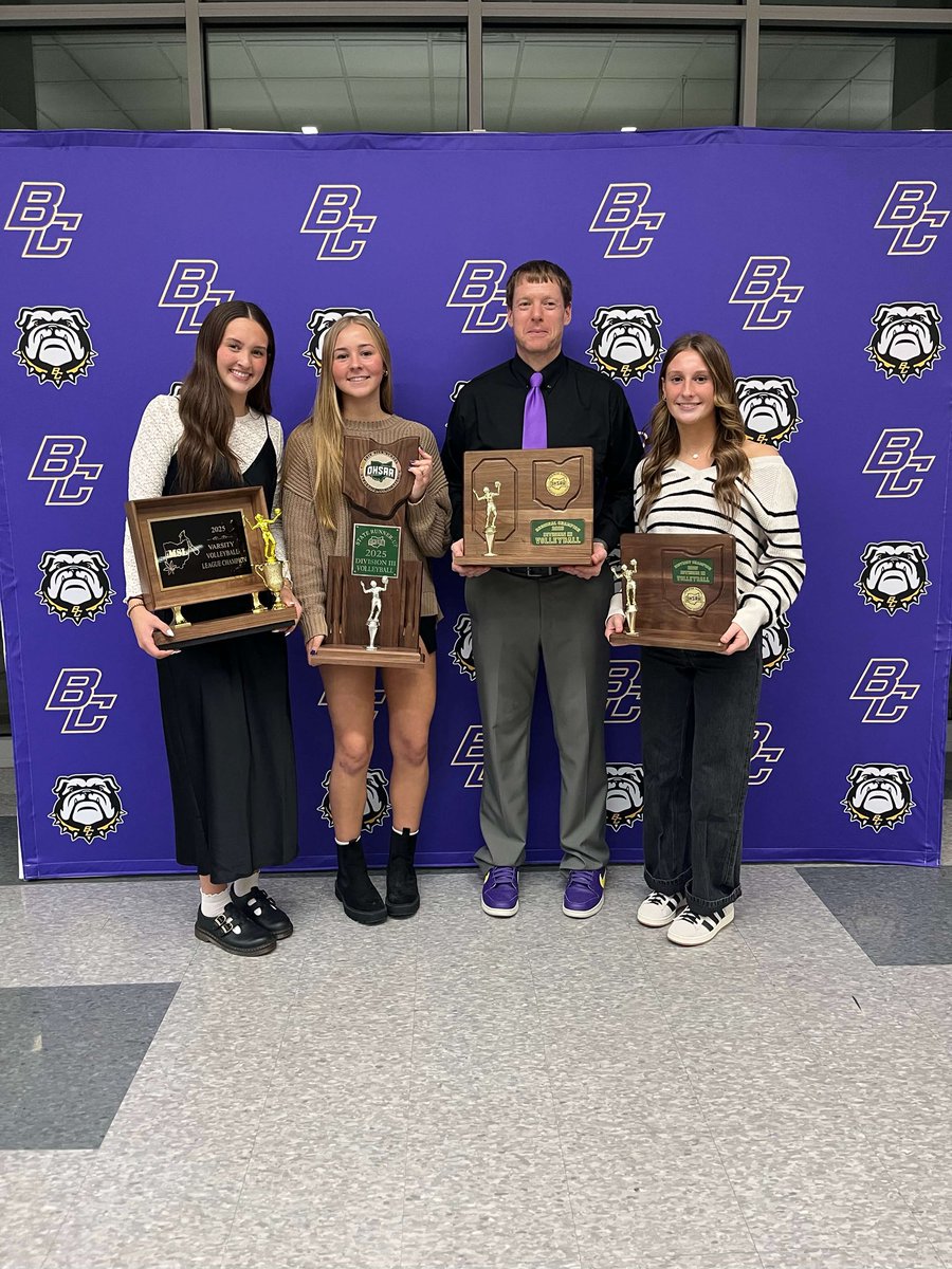 BCBulldogsVB's tweet image. Fantastic banquet to celebrate our season 💜🏐💛