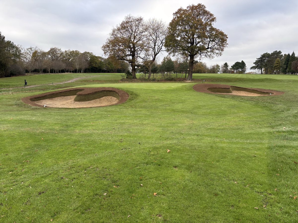 360GroundCare's tweet photo. Brilliant few days transforming Bunkers and carrying out Installation training for @EcoBunkerLtd at @SouthHertsGC Big thanks to Sean and his team who will now carry on with Bunker Renovation https://t.co/qCJ1coGhbo