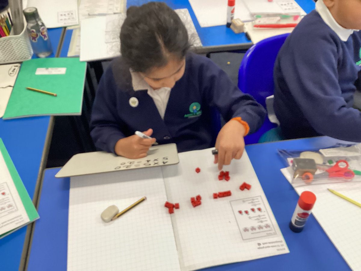 MissPatel_AMPA's tweet image. For our #maths #exploring task, we were tasked to grab and group. Grab whatever amount of counters you can in your hand and only use that to create equal groups. We looked at different ways we could group them. We even discussed why we couldn’t do many ways for some numbers.