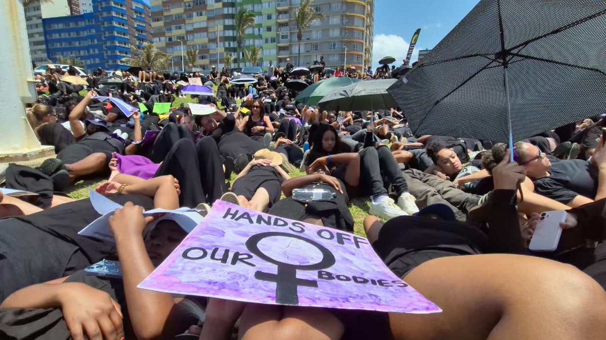 TheStar_news's tweet photo. Thousands across SA stood in silent solidarity today, demanding an end to GBV and calling for safety, justice and accountability. โ๐
๐ธ Independent Newspapers
#EndGBV #GBVMustFall #StopViolenceAgainstWomen #NotOneMore #SouthAfricaUnited https://t.co/yesl3BEWNh