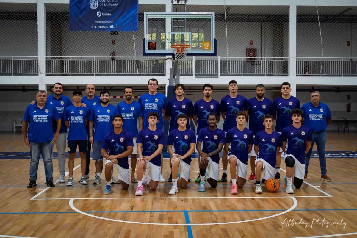 SDTenisca's tweet image. #Baloncesto | 𝗜𝗠𝗣𝗢𝗥𝗧𝗔𝗡𝗧𝗘 𝗩𝗜𝗖𝗧𝗢𝗥𝗜𝗔 𝗗𝗘𝗟 𝗧𝗘𝗡𝗜𝗦𝗖𝗔 𝗘𝗡 𝗘𝗟 𝗗𝗨𝗘𝗟𝗢 𝗜𝗡𝗦𝗨𝗟𝗔𝗥 (62-68) 

➡️ Importante victoria frente al del C. B. Aridane

#LaFuerzaDeUnaSociedad

facebook.com/share/p/19L3ZR…