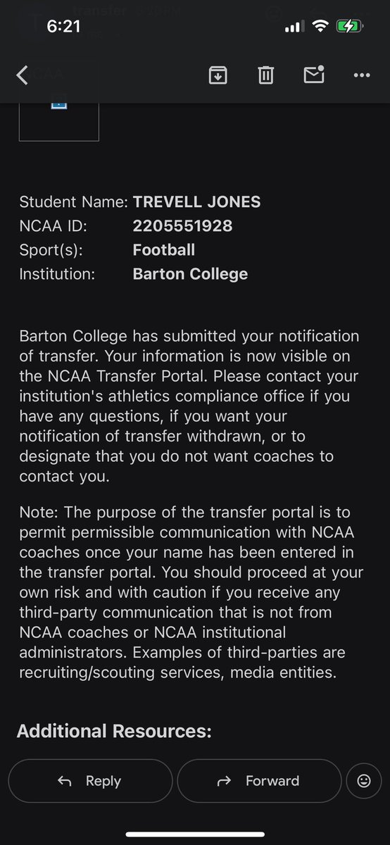 trevelljones7's tweet image. Best Linebacker In Portal‼️

Keno Jones — LB, Barton College
6’2”, 220 | GPA 3.6
Conference Carolinas Co-Defensive Player of the Year
First-Team All-Conference
2025: 111 TKLS, 9 TFL, 3 Sacks, 4 PBUs, FF, TD
GPA:3.6
Eligibility: 1 year + RS
Representation: @JaykwonJeff…