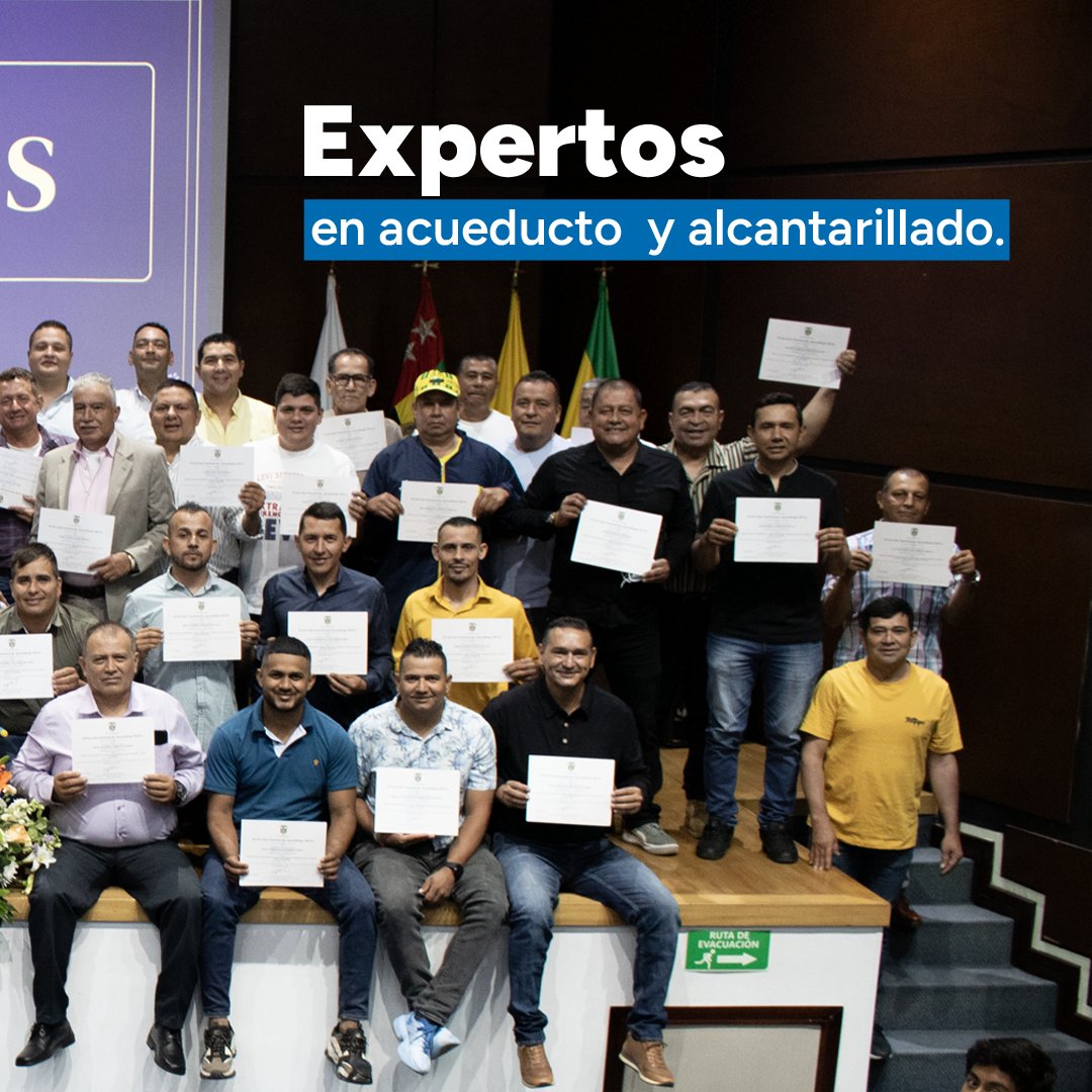 #TalentoHumano | 84 trabajadores culminaron su certificación en Normas de Competencia Laboral, nivel avanzado, avaladas por @SENASantander. Fortalecemos nuestra capacidad técnica y nuestro compromiso con un servicio de calidad. Somos expertos en acueducto y alcantarillado.