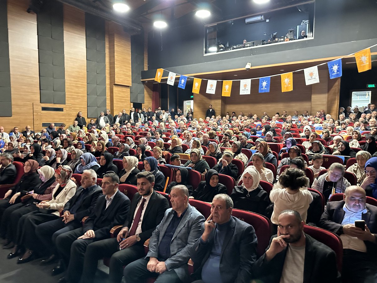 AK Parti Pendik İlçe Danışma Meclisimizi, teşkilatımızın yüksek katılımıyla verimli bir şekilde gerçekleştirdik. Pendik’imizin geleceğine dair önemli değerlendirmelerde bulunarak çalışmalarımızı istişare ettik.

Toplantımız; önceki dönem milletvekilimiz Erol Kaya, Pendik Belediye