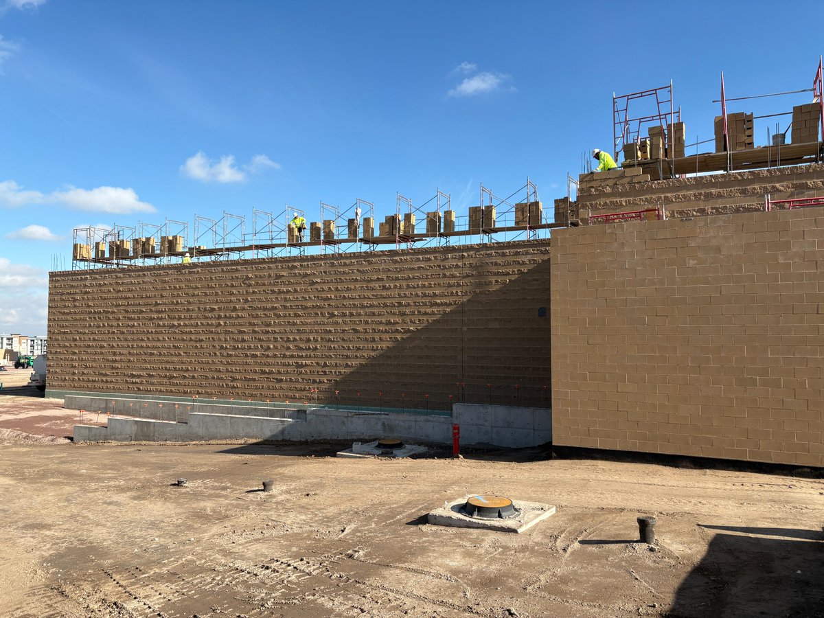 RobCon_Co's tweet image. Building C is rising fast 💪 CMU is flying, Buildings A &amp;amp; B are laying block, and the Target lot is getting its base down. Light pole bases? Forming up! 🏗️

Herriman’s coming together one pour at a time.

#TheCommonsAtHerriman #TeamRobcon #UtahConstruction #ProjectUpdate
