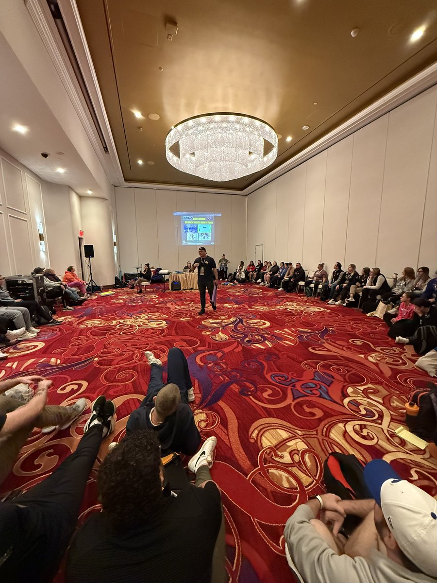 PhysicalLitera3's tweet image. Day 2! A room full of educators learning as I share my take on teacher collaboration and rhythm literacy incorporating technology! @NYSAHPERD @nycahperd @SHAPEAmerica @DorothyNiemira @SEZnysahperd @mrobPE @MrBiehlsPE #physed #physicaleducation #elementary #nysahperd #ahperd