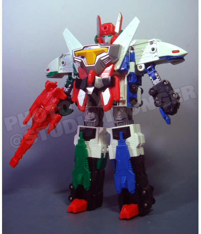 左右合体 DXウルトラレイカー。勇者エクスカイザーの宇宙警察