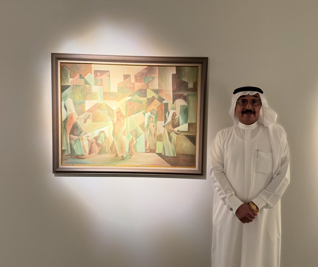 يسرّني الإشارة إلى عرض العمل التشكيلي “خروج المصلّين من المسجد” لوالدي الغالي الفنان التشكيلي عبدالرحمن السليمان ضمن فعاليات #نور_الرياض، حيث يزين هذا العمل واجهة قصر المصمك بإضاءته الفنية ورمزيته العميقة التي تحتفي بالهوية البصرية والثقافة الإبداعية في المملكة.
عمل يستحق التأمل،