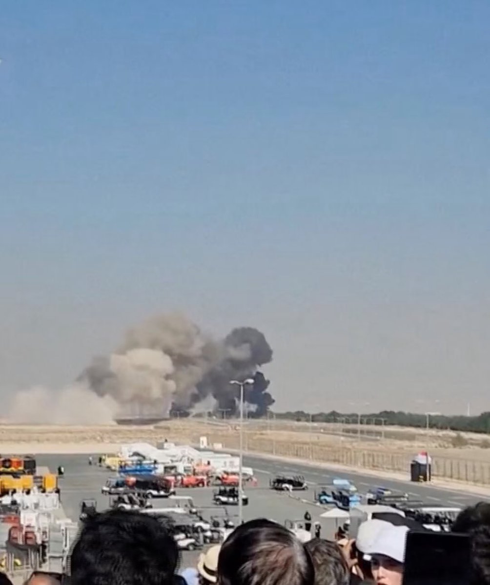 macroschema's tweet image. The biggest train accident of 2025: India

The biggest bus accident of 2025: India

The biggest flight crash of 2025: India

Country with most military plane crashes in 2025: India 

Modi’s India is a #vishwaguru of disaster and collapse