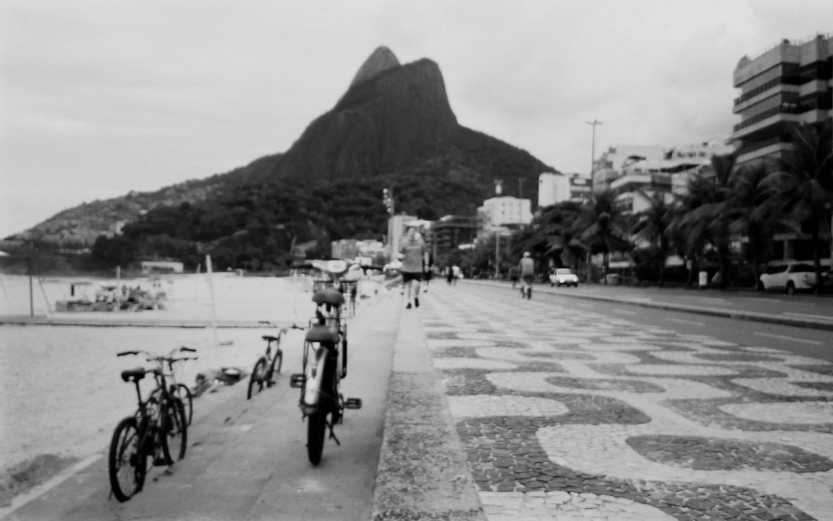 Leblon beach - Rio de Janeiro 
by Eduardo Duaia