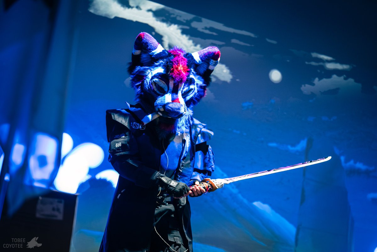 Final boss mode unlocked. 😈
#FursuitFriday

📸 <a href="/tobeecoyotee/">Tobee Coyotee</a>