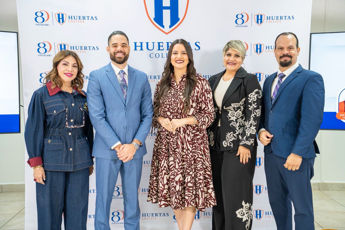 EstadisticasPR's tweet photo. El Dr. Orville M. Disdier, Director Ejecutivo del Instituto de Estadísticas de Puerto Rico, fue parte de los panelistas principales en el “Panel Multisectorial”, llevado a cabo en Huertas College en Caguas. https://t.co/5NC1mCTfy6