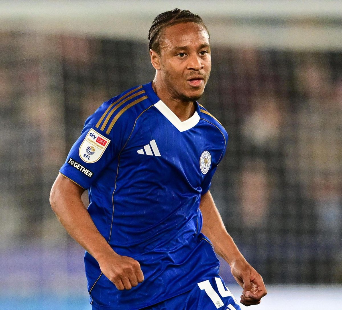 lcfczoone_'s tweet image. Hated by the fan base but actually underrated and decent..

different player, same vibe 🤷‍♂️ #lcfc