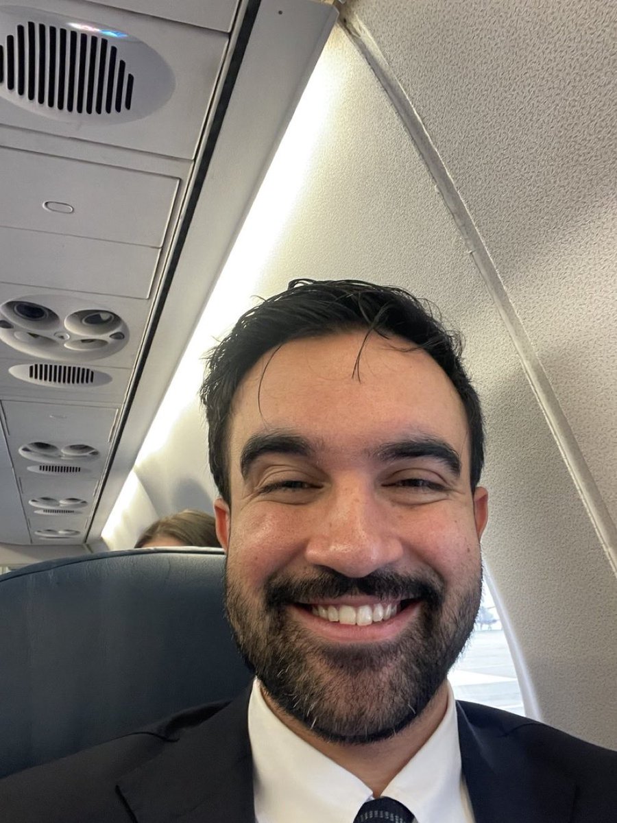 jpridgesb's tweet image. When you get back from the pre-thanksgiving dinner “walk” with your cousins.