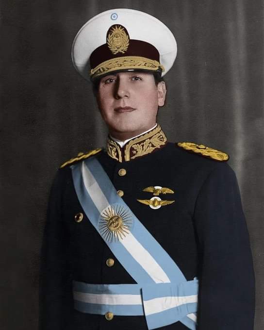 "Prefiero haber tratado de defender a la Argentina antes que ganarme el amor de los hermanitos del norte."

Juan Domingo Perón