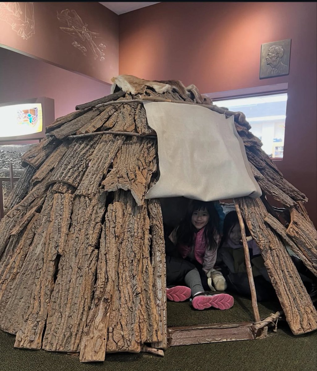 A fun trip to Garvies Point to support a grade three unit on Native Americans. #lisgpride #socialstudies