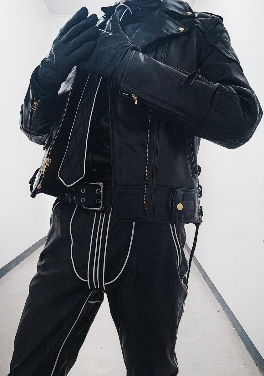 Leather BOY tweet media