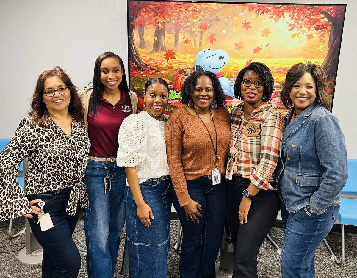 Thanksgiving Lunch with <a href="/GISDTLD/">Teaching & Learning Development</a>! Wonderful fellowship! Thanks <a href="/theceebru/">Coleman Bruman</a> &amp; <a href="/technagogy/">Michael J Ruiz</a>!  <a href="/gisdnews/">Garland ISD</a> is #UNMATCHED!  #TLDFamily #Thankfulness #Gifted <a href="/ChasityDBass/">Chasity Bass</a> <a href="/kim_murphyk/">Kim Murphy</a>