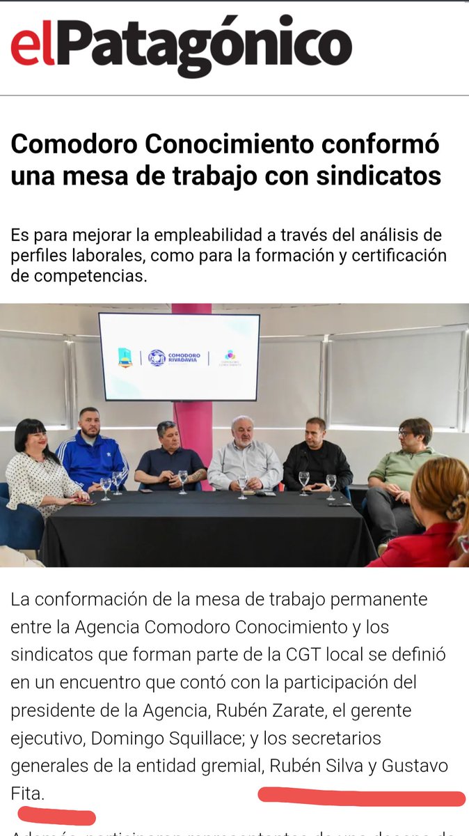 "Mesa de trabajo..."y los ponen al conejo y al viatiquero...se hacen memes solos