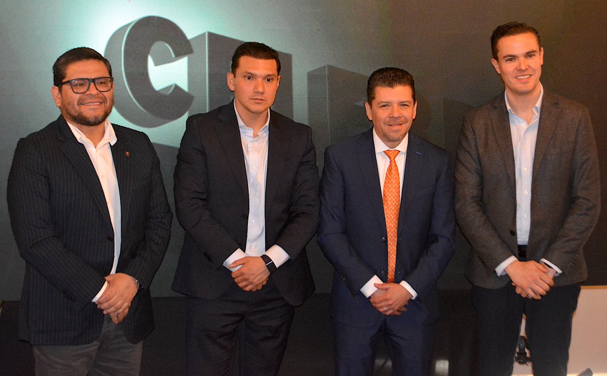 drdumm's tweet image. 🚛🇲🇽 Panamotors aportará 700 tractocamiones seminuevos al transporte de carga en México.

El mercado de seminuevos supera los 4,000 mdd y crece hasta 5 veces más que el de unidades nuevas.
La empresa ya comercializa 300 al año y ampliará su capacidad con apoyo de ZYENOVA.