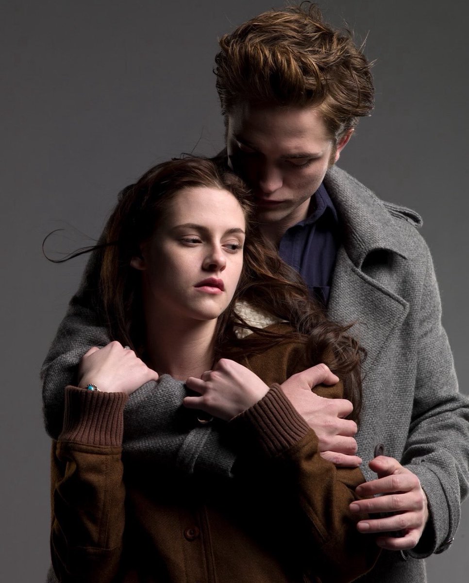 aidenstdelphix's tweet image. Minha Bella Swan e meu Edward Cullen… eu os amo tanto. TANTO. 😭🩷