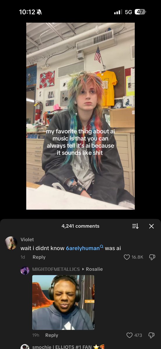 6arelyhuman's tweet image. i stay catching strays for no reason…