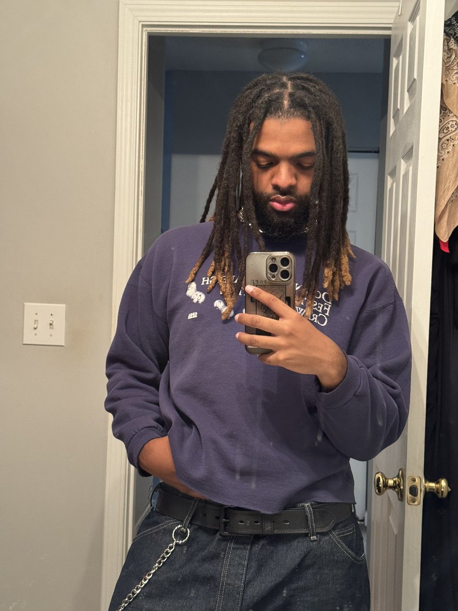 chris ✧ (they/them) tweet media