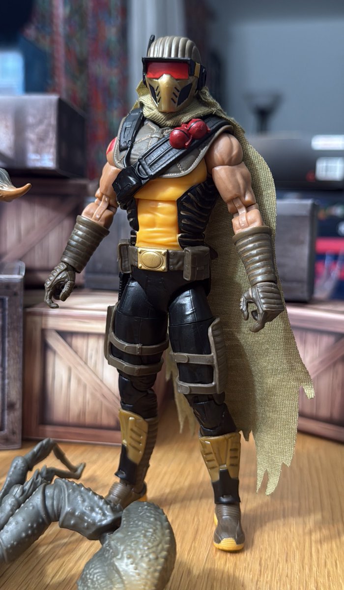 TheBearded_Sumo's tweet image. He’s bad ass!!! I know for a FACT this scorpion will scare the shit out of my wife. If this post gets 200 repost and a 1000 likes I’ll record her getting scared and post it. I’m kidding… or am I?! 😂😈#GIJoeClassified #gijoenation #ACTIONFIGURES #toycollector #joeaday #gijoe