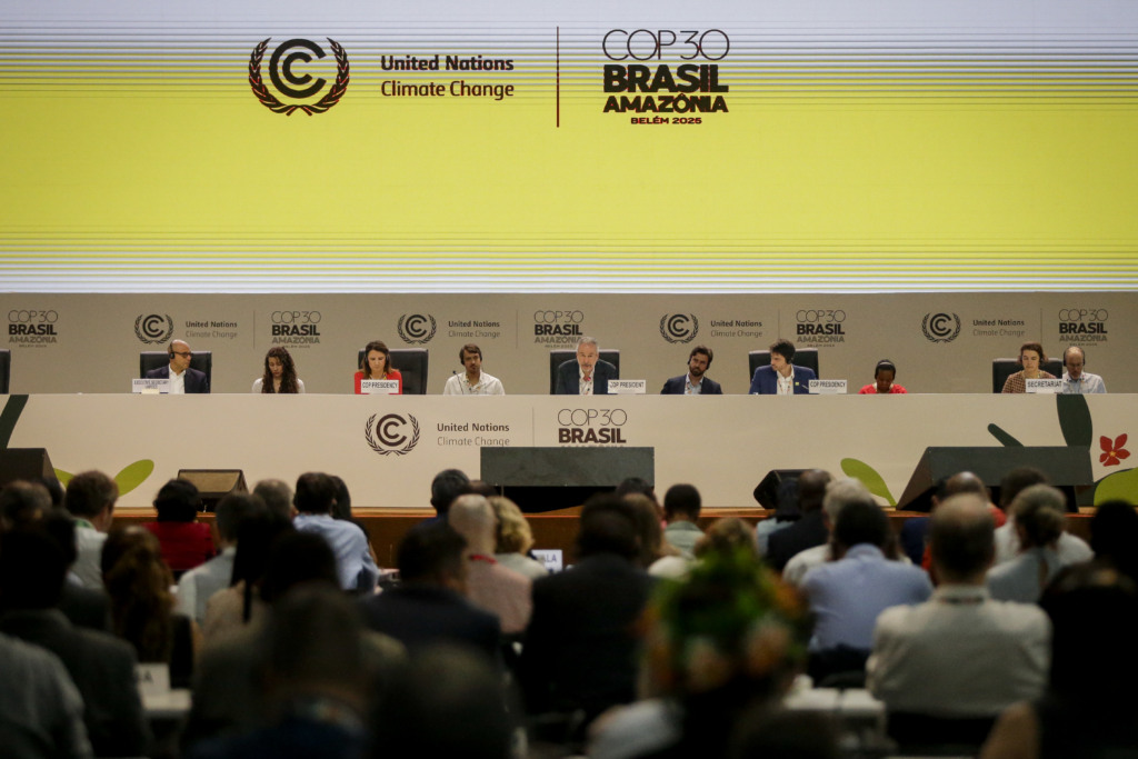 agenciaeixos's tweet image. 🍃 #diálogosdatransição l O que diz (e o que não diz) o rascunho da Decisão Mutirão

👉 Leia mais: eixos.com.br/newsletters/di…

#noticias #politica #negocios #newsletter #brasil #governolula #agendasdacop #cop30 #acordodeparis #adaptacao #combustiveisfosseis #ndc…