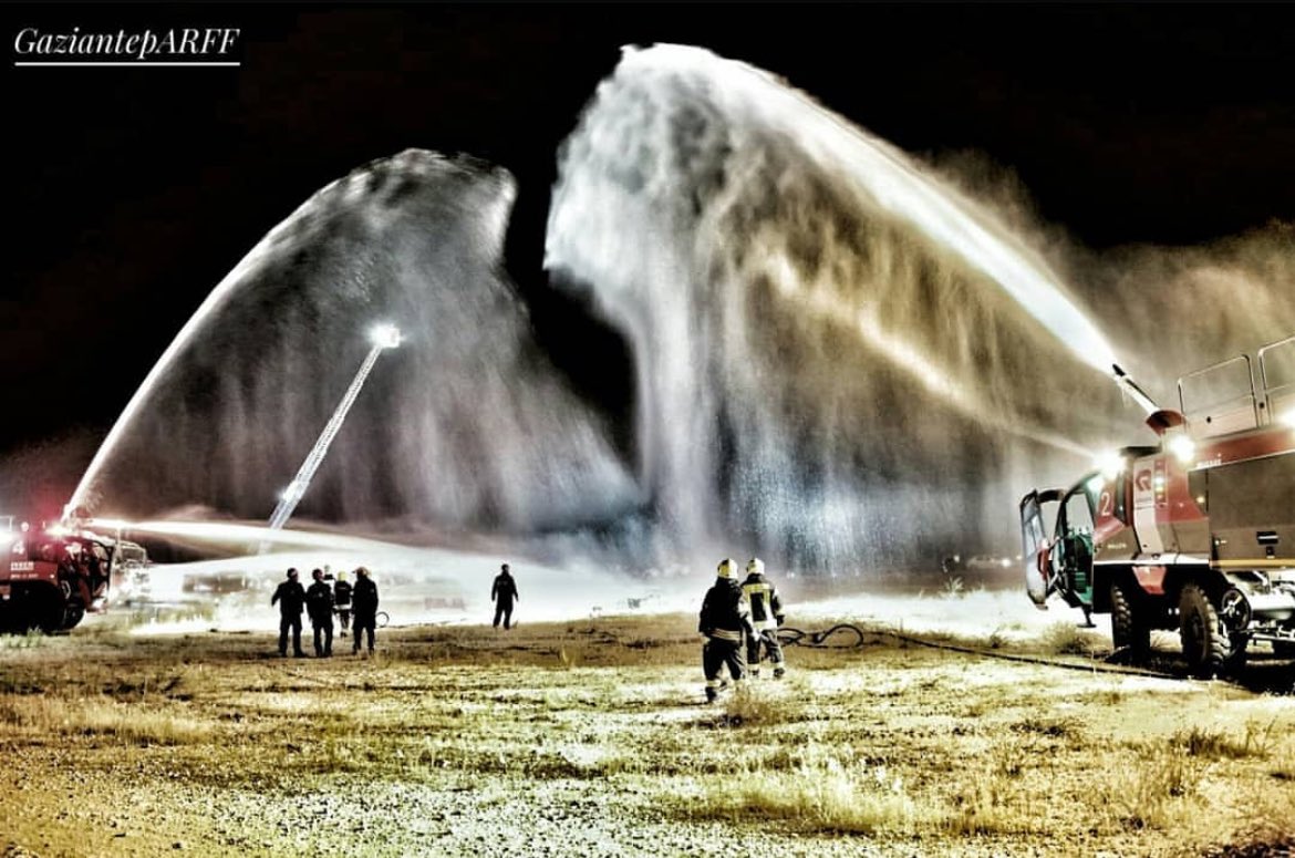 #ARFFTeknikerlik

Bizler üstlendiğimiz sorumluluk ve görevimizin bilincindeyiz.

-  Hakkımız olanı istiyoruz !

<a href="/UABakanligi/">T.C. Ulaştırma ve Altyapı Bakanlığı</a>
<a href="/a_uraloglu/">Abdulkadir URALOĞLU</a> 
<a href="/dhmikurumsal/">DHMİ Genel Müdürlüğü</a> 
<a href="/ecakmakdhmi/">Enes Çakmak</a>