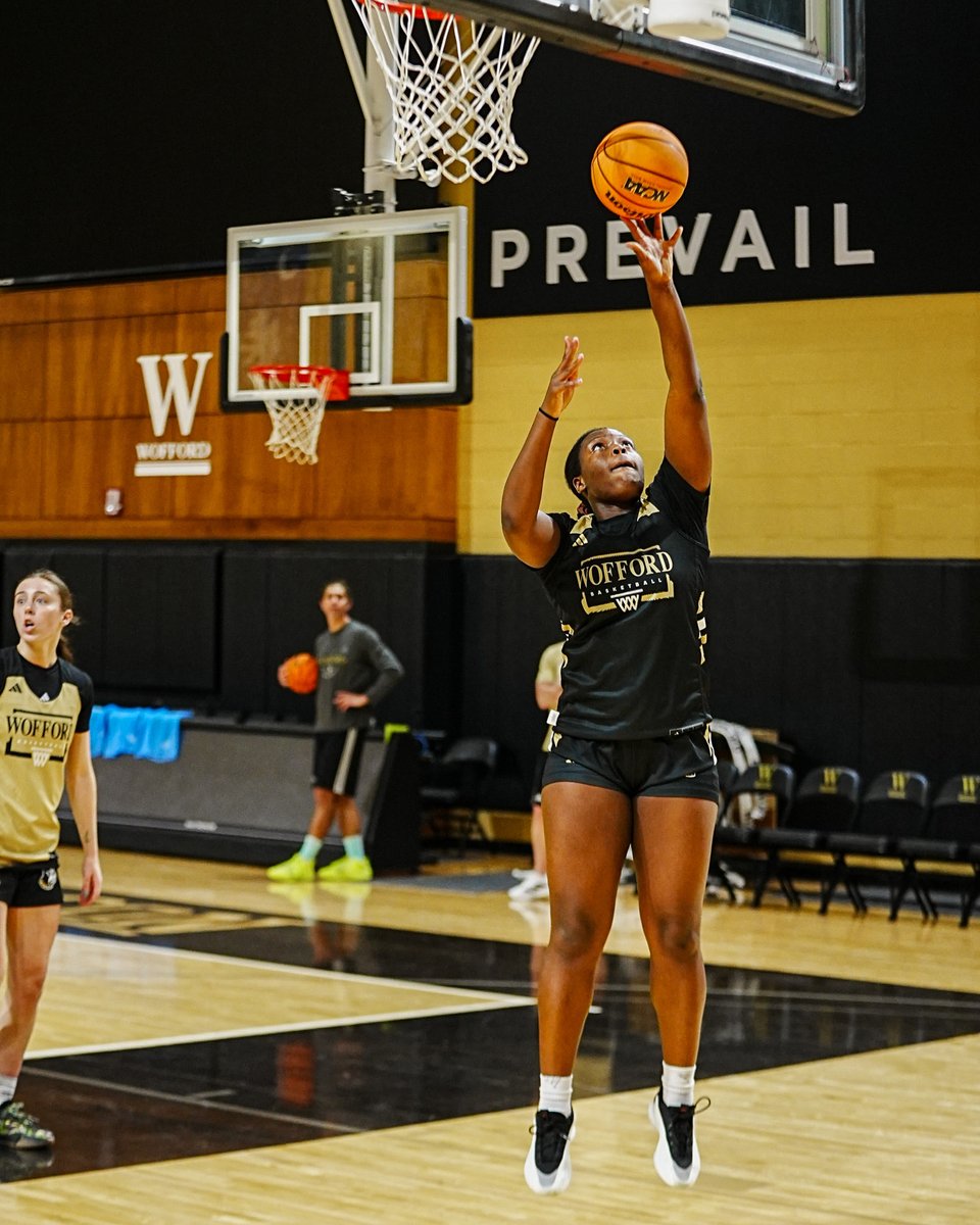 Wofford_WBB's tweet image. Reps on reps. 

#ConquerandPrevail #ForTheW