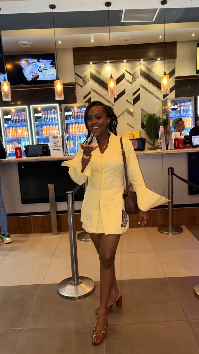 rubyakubueze_'s tweet image. 💛🌻