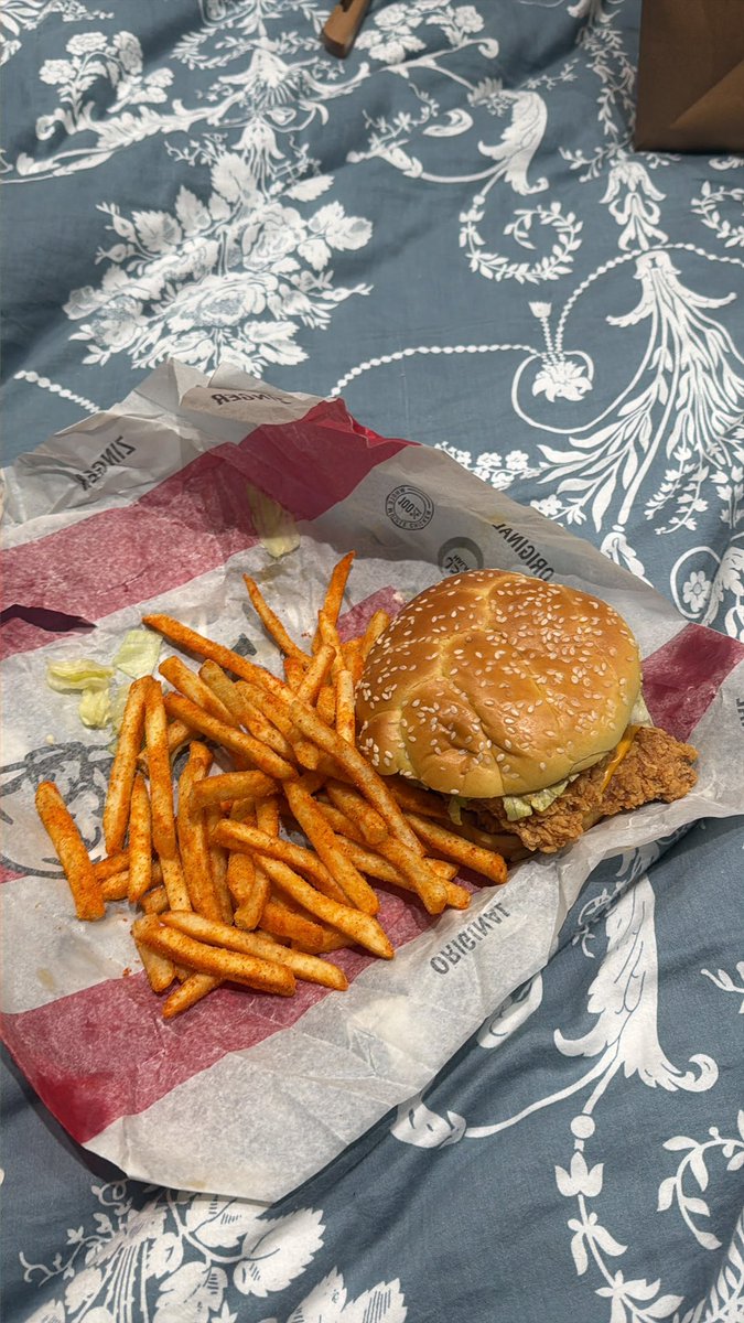 RajaBanks's tweet image. Dinner as a multimillionaire.